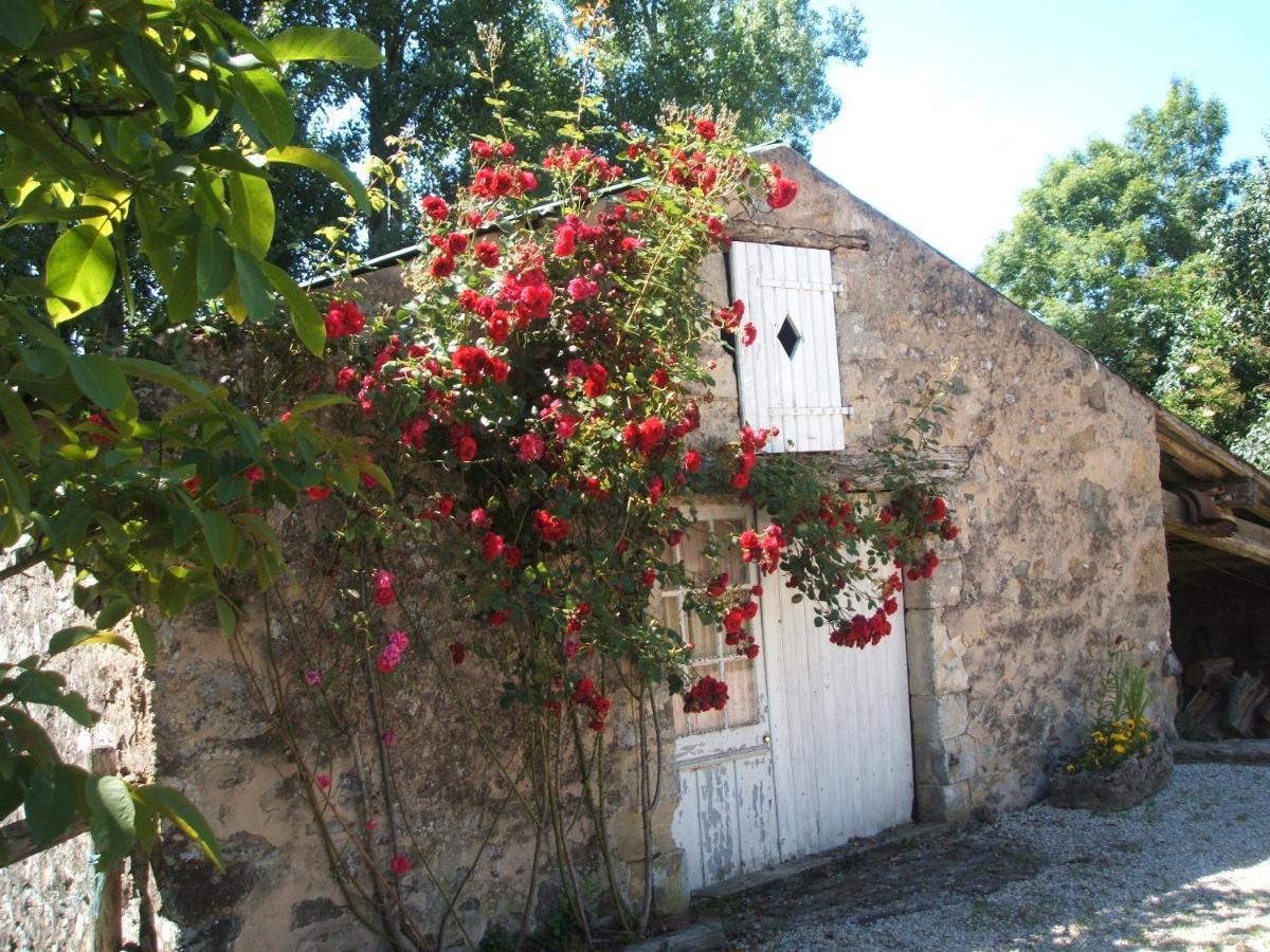 Chambres D'Hotes La Charriere Cheffois Exterior foto